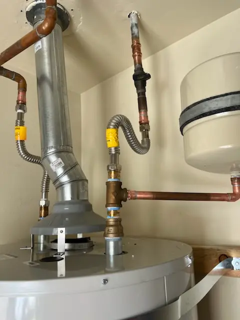 Water heater installation and plumbing repair in Eastland